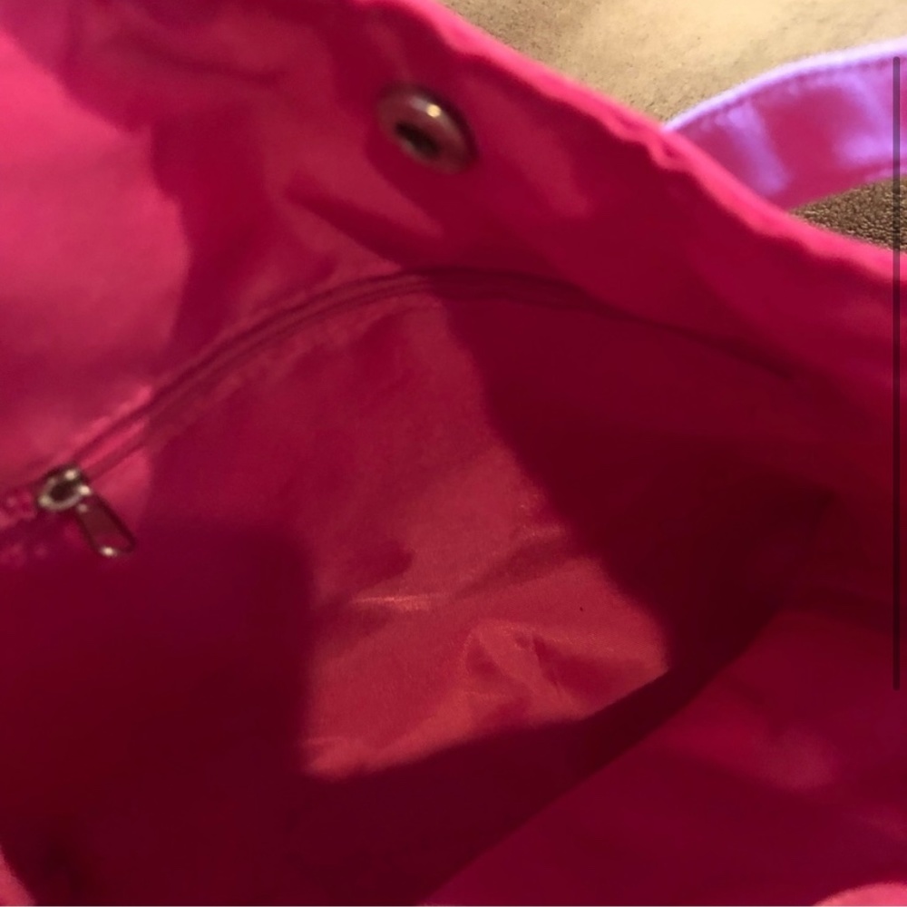 Hello Kitty Tote - Picture 2 of 4